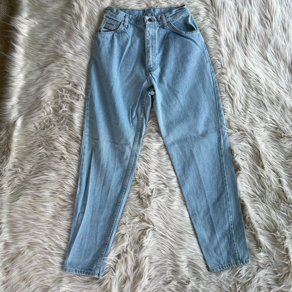 Wrangler Vintage Light Wash Denim High Rise Mom Jeans Size 8